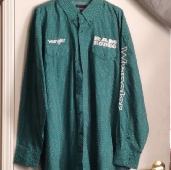 Wrangler Other - Wrangler Embroidered Quality Western Cowboy Rodeo Shirt